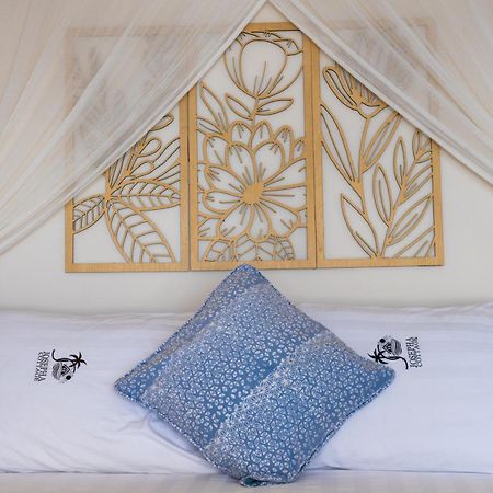 Josepha Cottage Ngurbloat 外观 照片