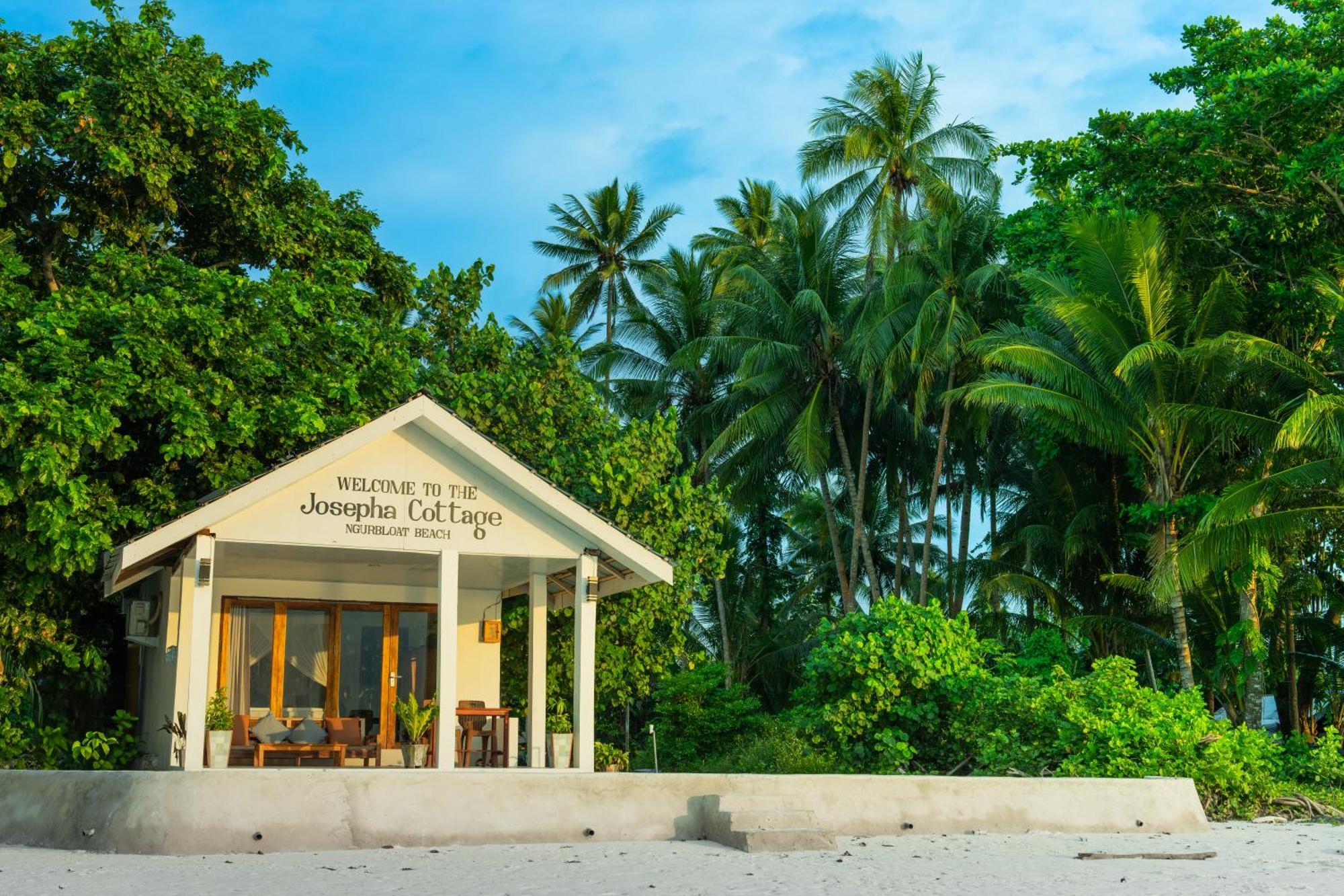 Josepha Cottage Ngurbloat 外观 照片