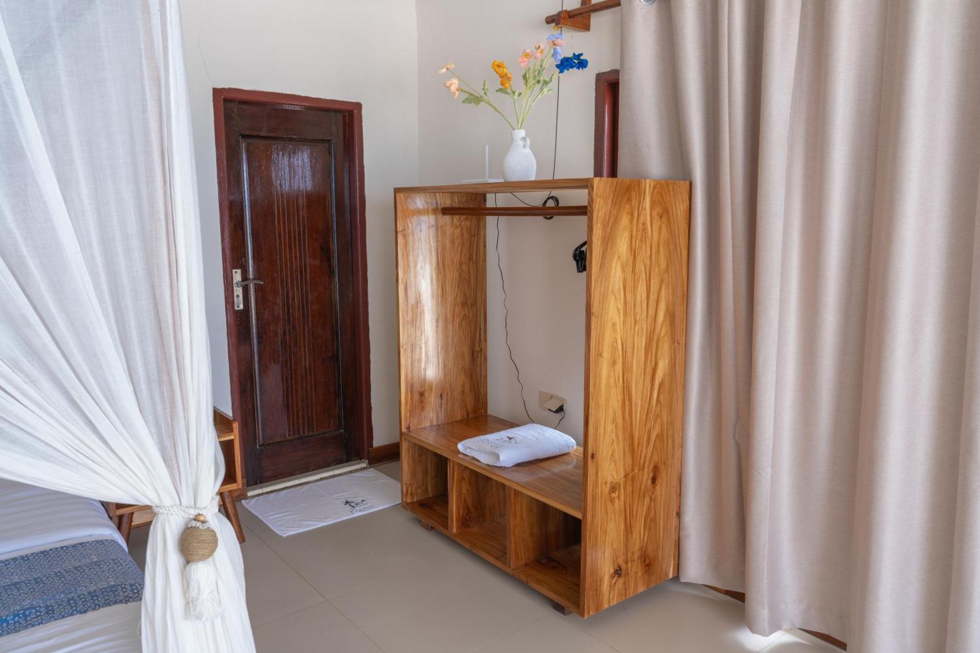 Josepha Cottage Ngurbloat 外观 照片
